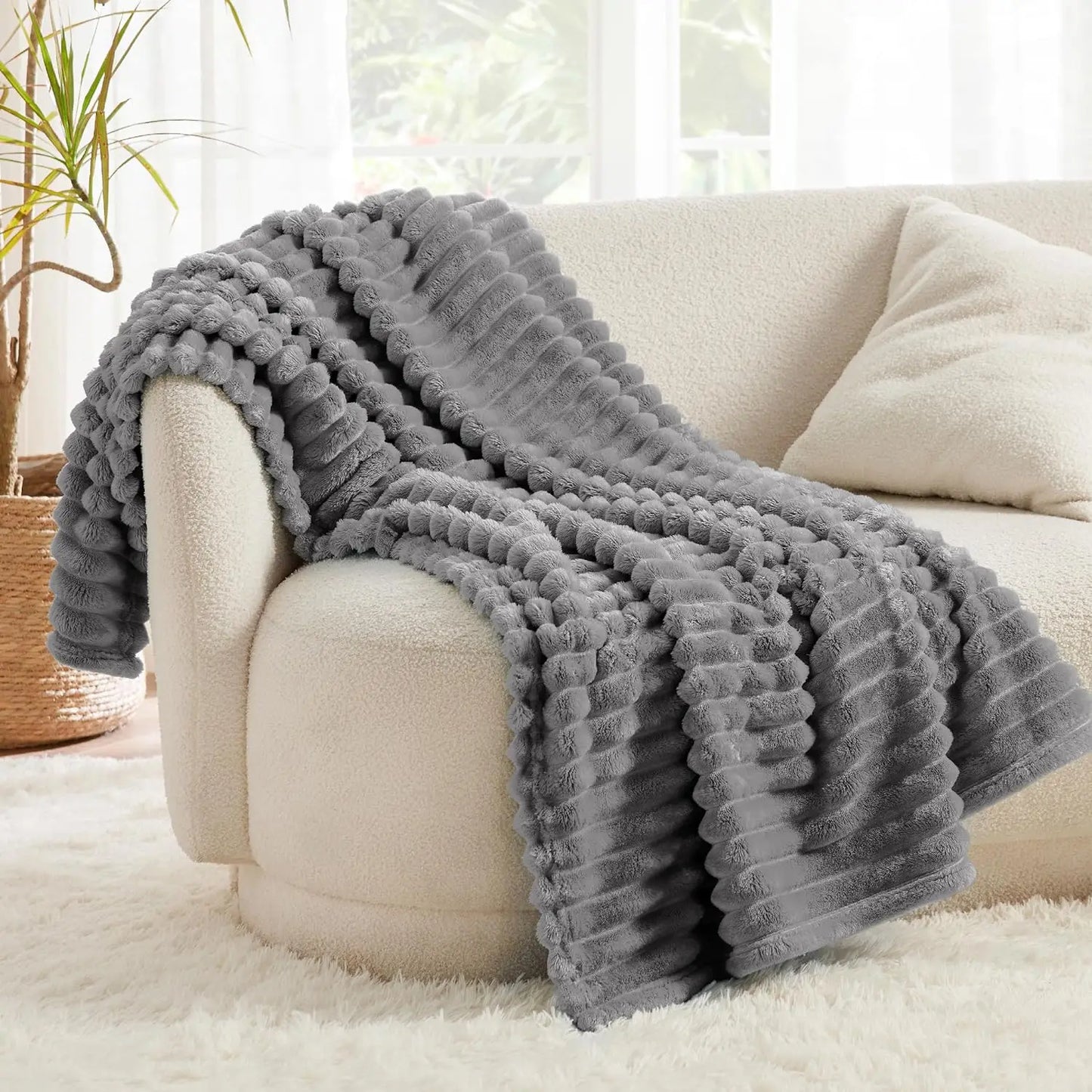 Bedsure Fleece Throw Blanket for Couch